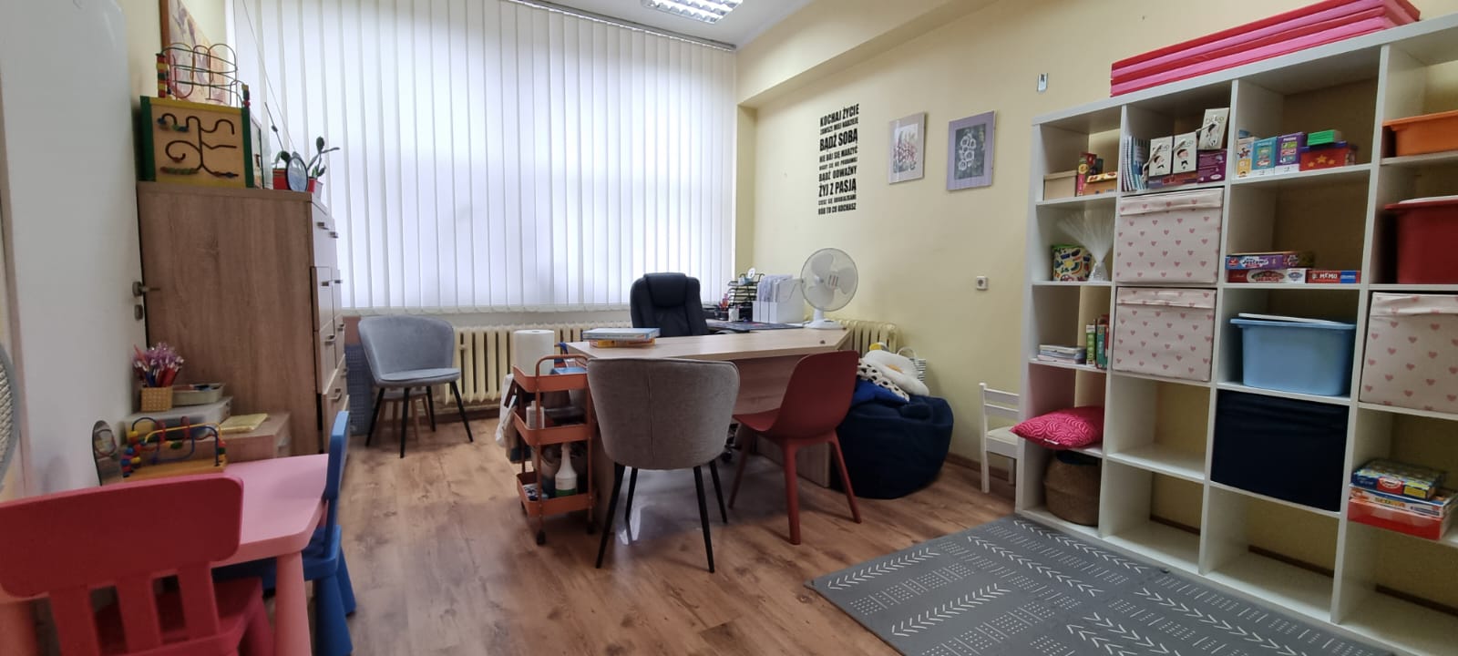 Wnętrze gabinetu Neuromika przy ul. Świętopełka